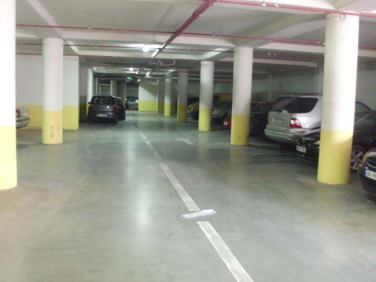 Hotel Terminal Тирана Екстер'єр фото